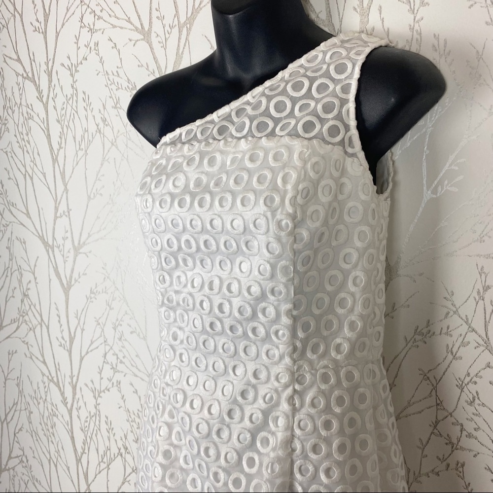 LILY PULITZER One Shoulder White Eyelet Sheath Dress 2 Cocktail Wedding Crochet - Picture 8 of 13
